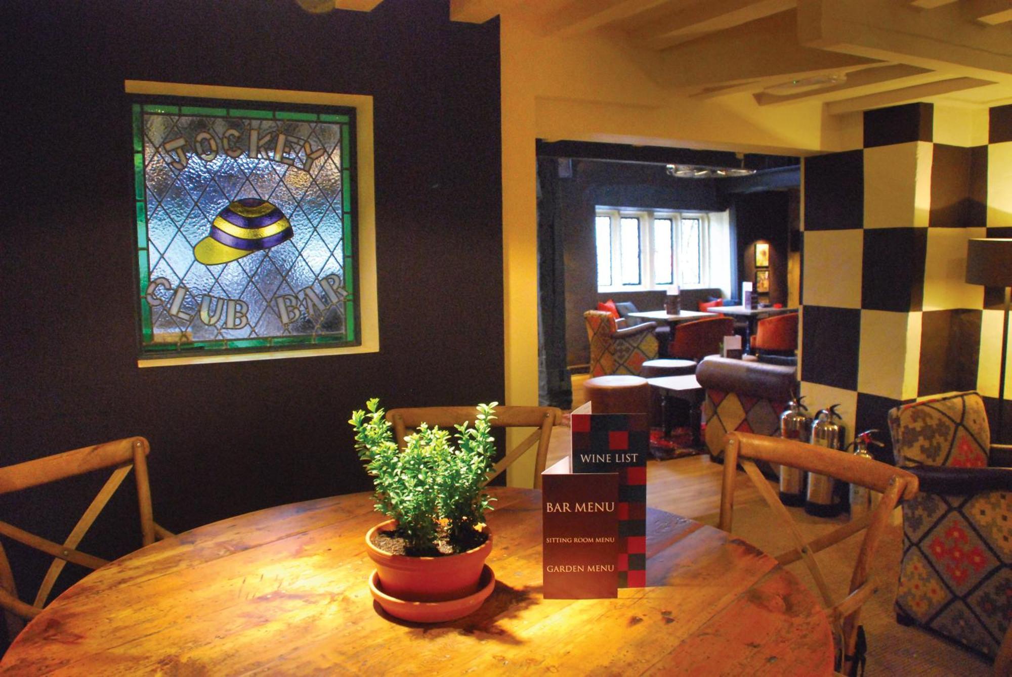 The Broadway Hotel Kültér fotó